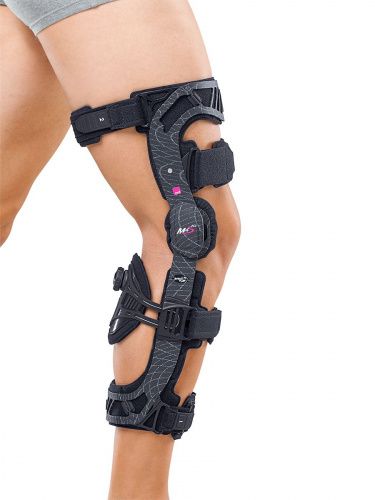 Ортез на коленный сустав G031D-3 Medi, сильная фиксация купить в OrtoMir24